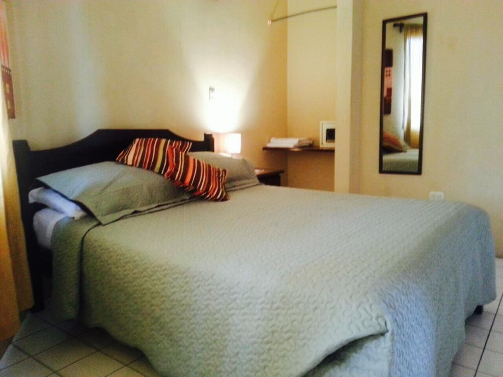 Hotel Mango Mar Jaco Phòng bức ảnh